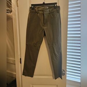 Old Navy Olive Pixie Skinny Pants